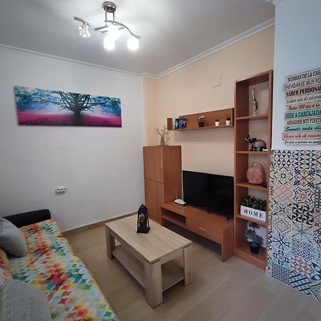 Nueva Casita De Colores Елче Екстериор снимка